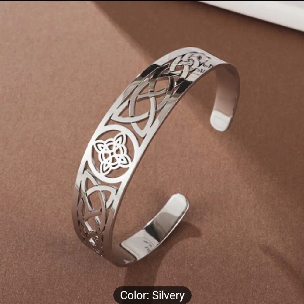 Elegant Silver Bracelet